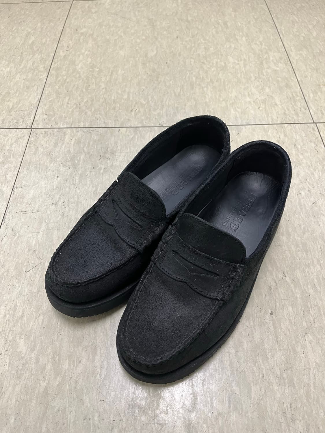 엔지니어드가먼츠 세바고 스웨이드 로퍼 상품이미지2