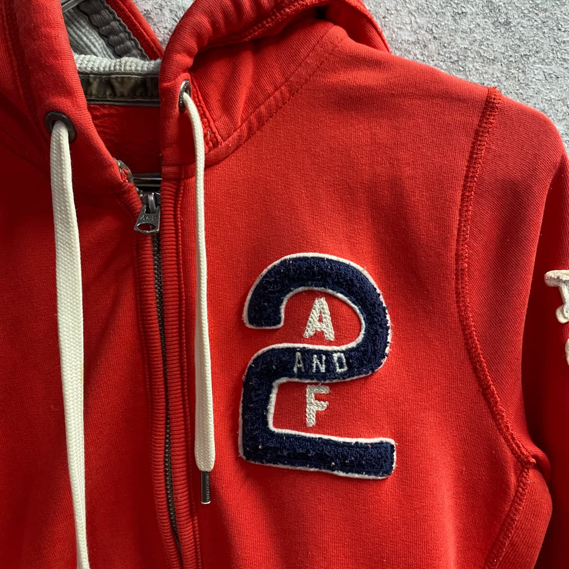 아베크롬비 사이드 스펠로고 y2k 레드 후드집업 B4291 상품이미지3