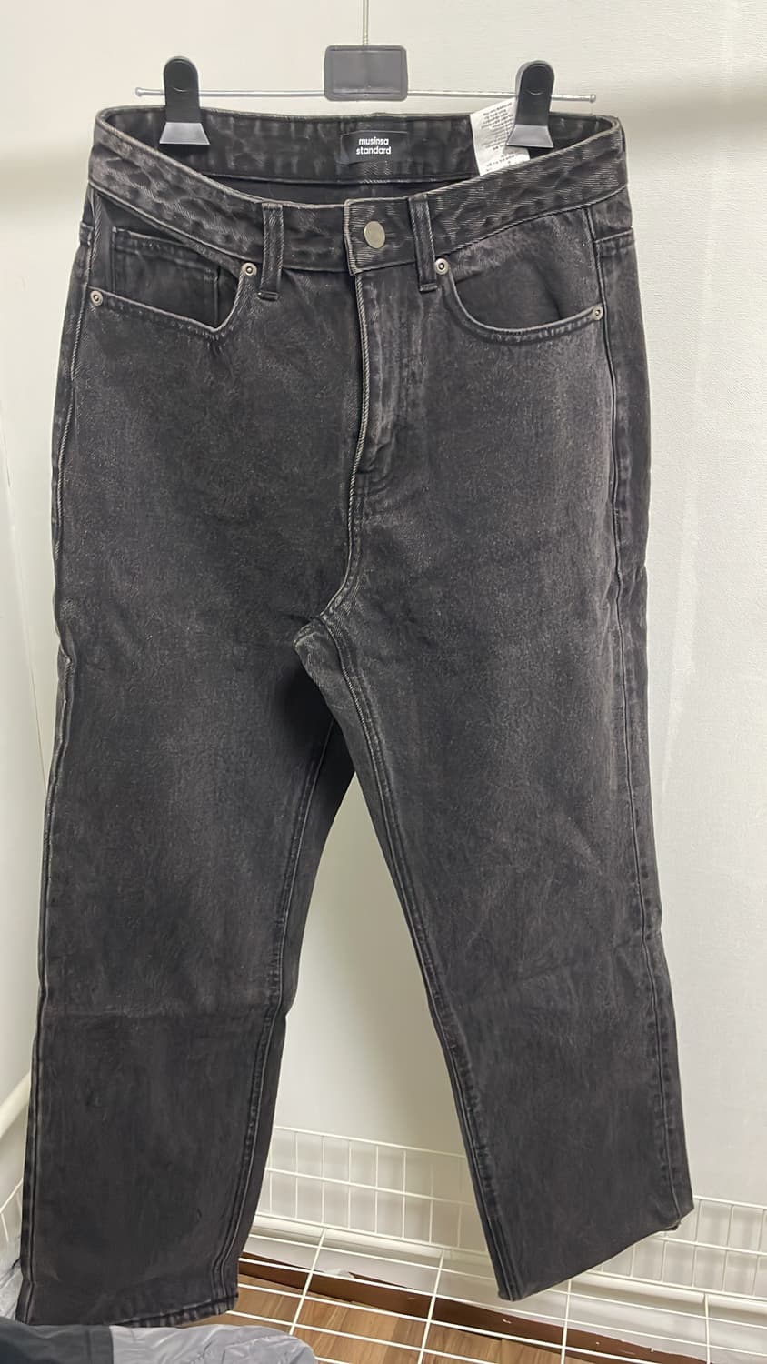 무신사 스탠다드 데님 워시드 블랙 상품이미지1