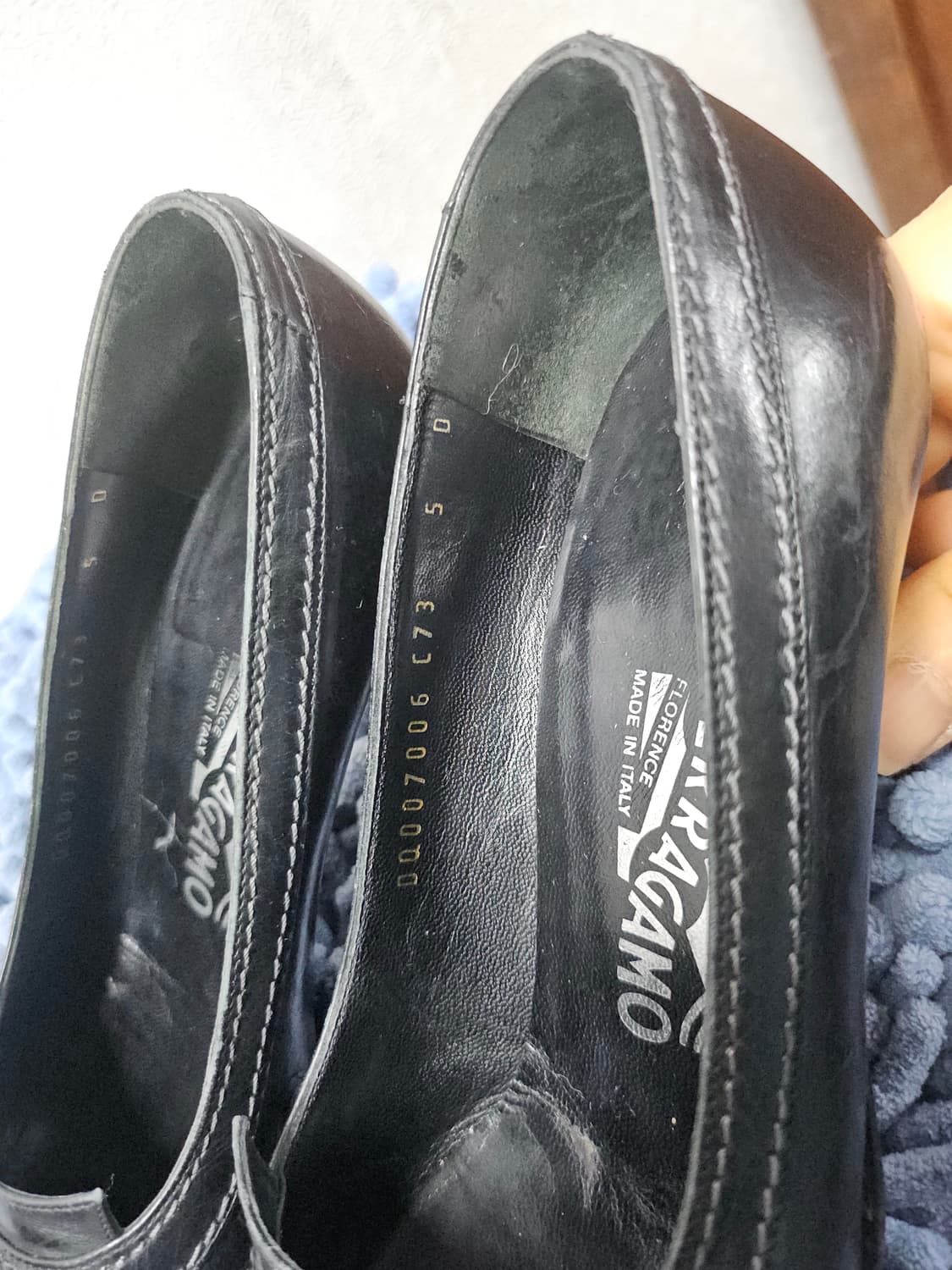 페라가모 블랙 로퍼 펌프스  5  굽7 상품이미지2