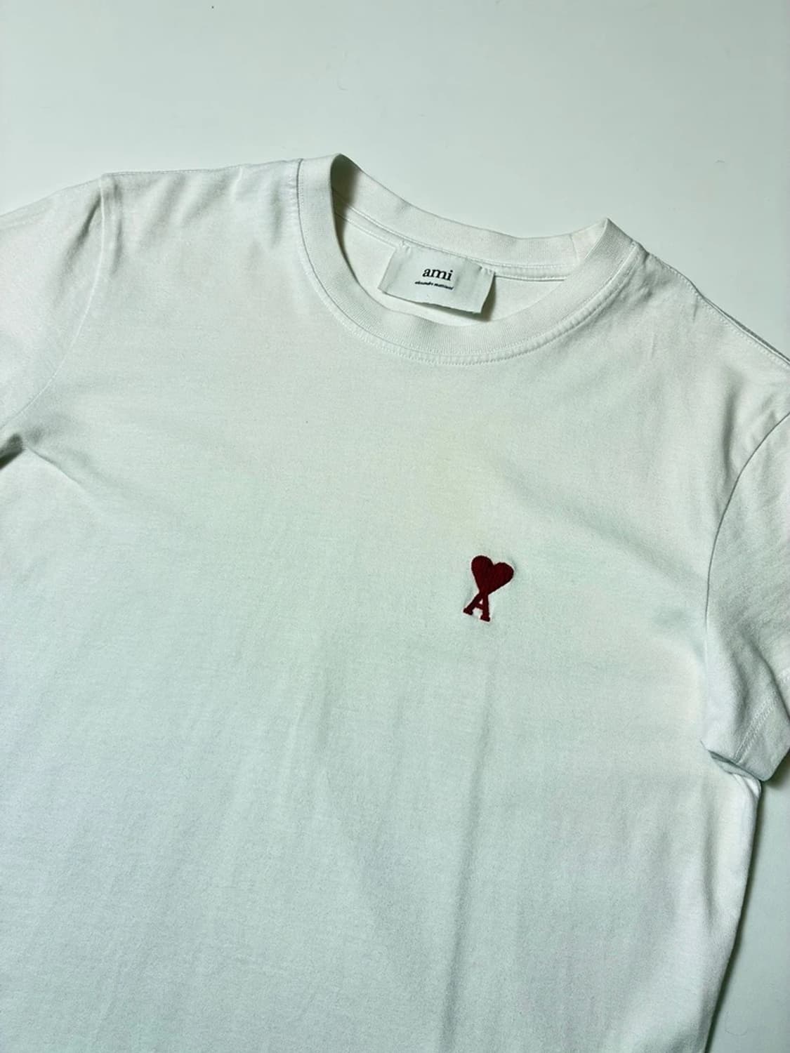 아미 AMI 스몰 하트 로고 코튼 반팔 티셔츠 PN9676 상품이미지2