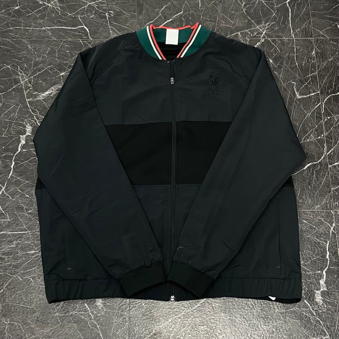 XL 나이키 스우시 오버사이즈 리버풀 바람막이 자켓 상품이미지4