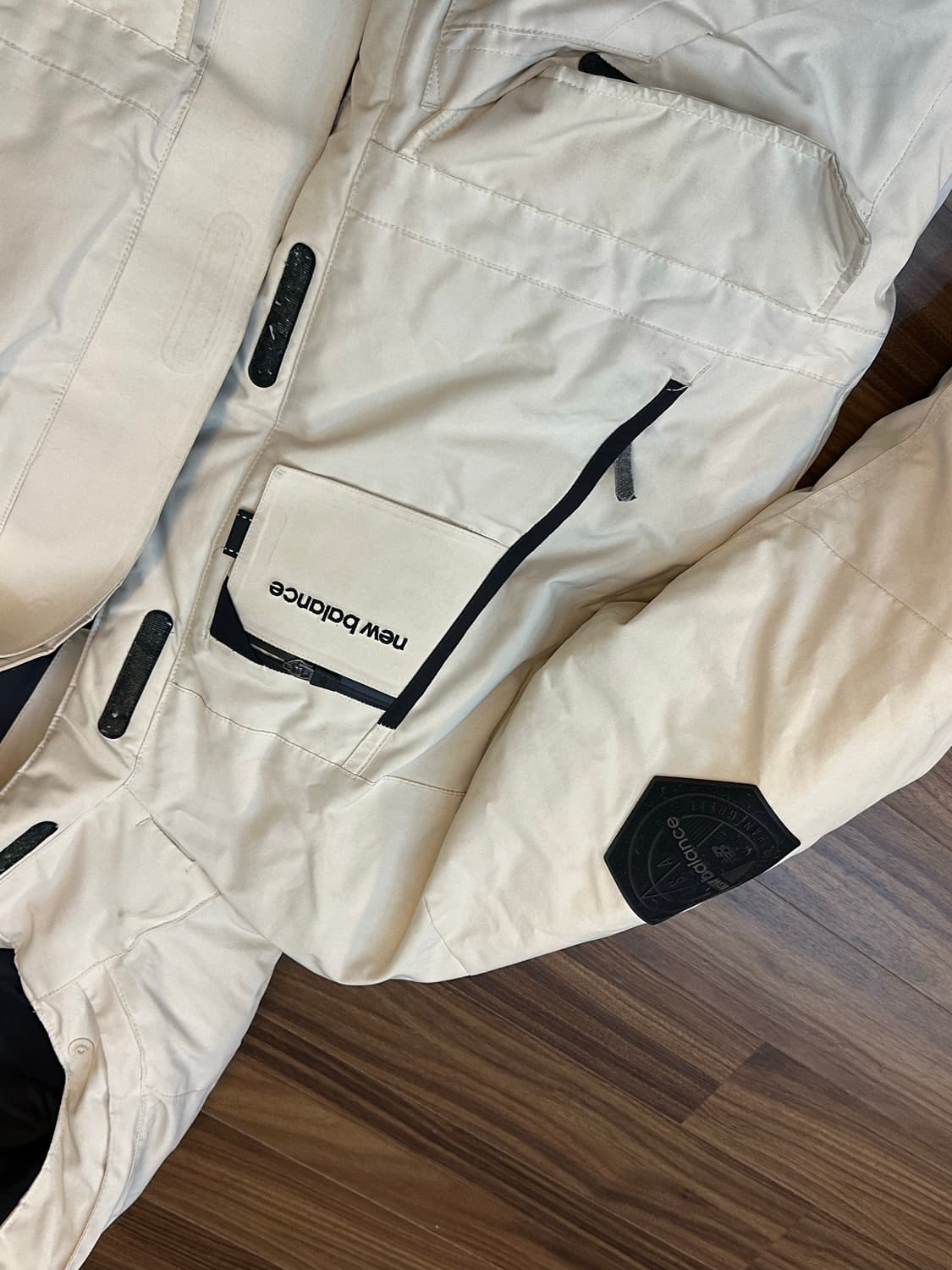 뉴발란스 아이보리 패딩 L 상품이미지7