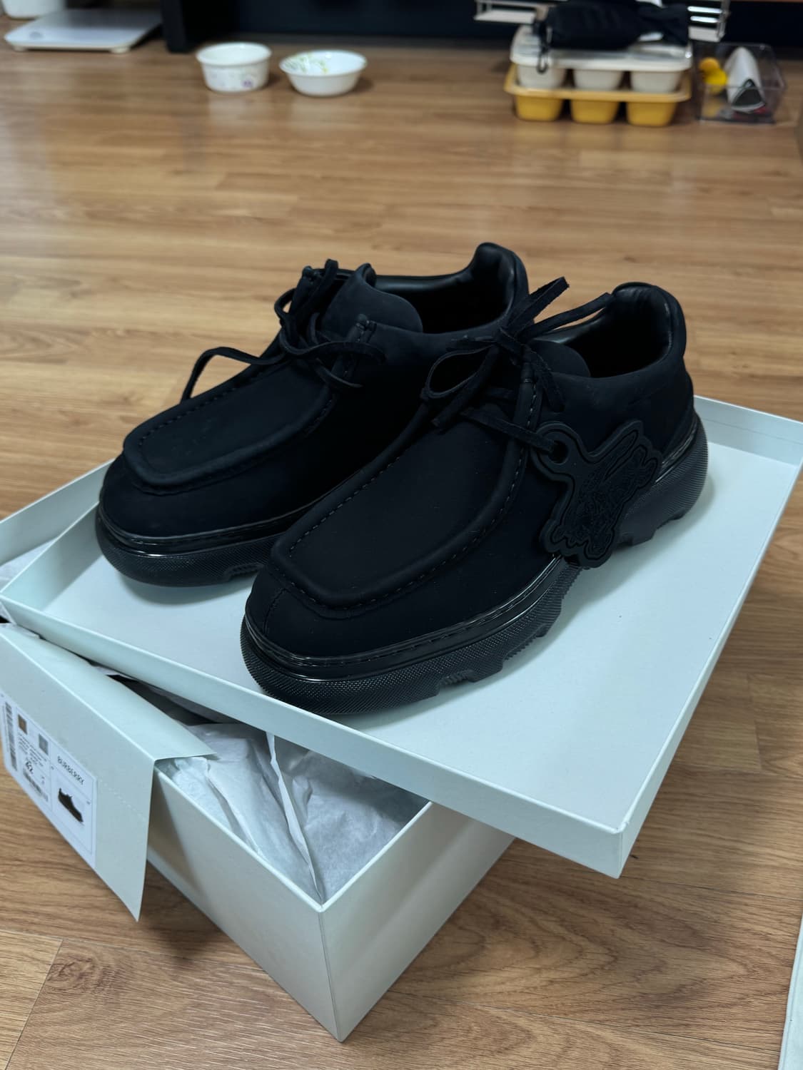 버버리 크리퍼 레이스업 블랙 EU42 270 상품이미지3