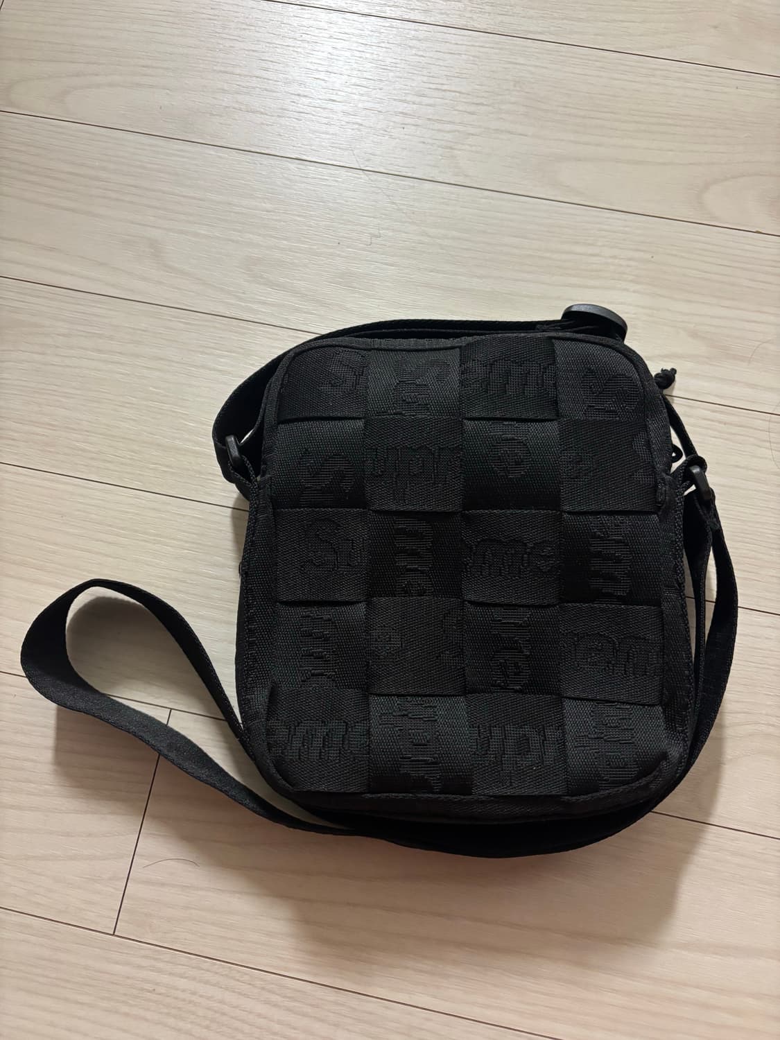 Supreme 슈프림 우븐 숄더백 블랙 23SS 상품이미지1