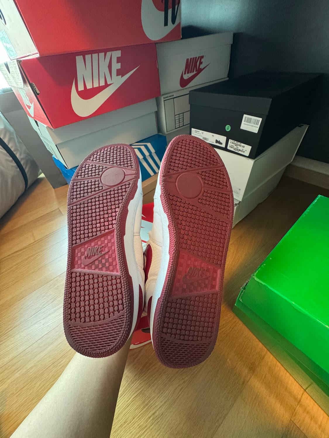 나이키 어택 (FB8938-100) 화이트/팀레드 US10.5 / 285 상품이미지5