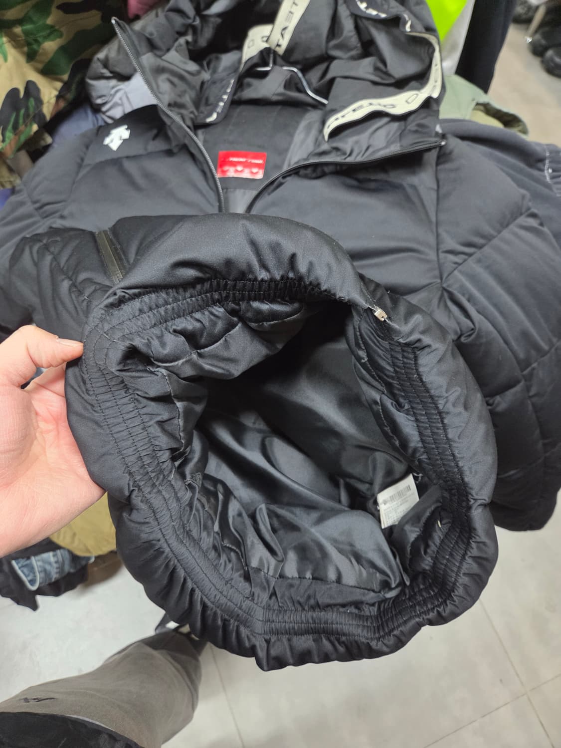 데상트 이중후드 덕다운 패딩 95 상품이미지5