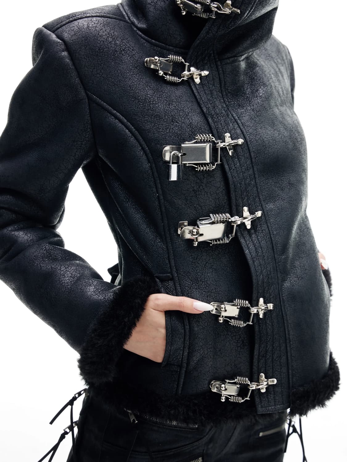 Fur High-neck Metal Buckle Jacket 상품이미지5
