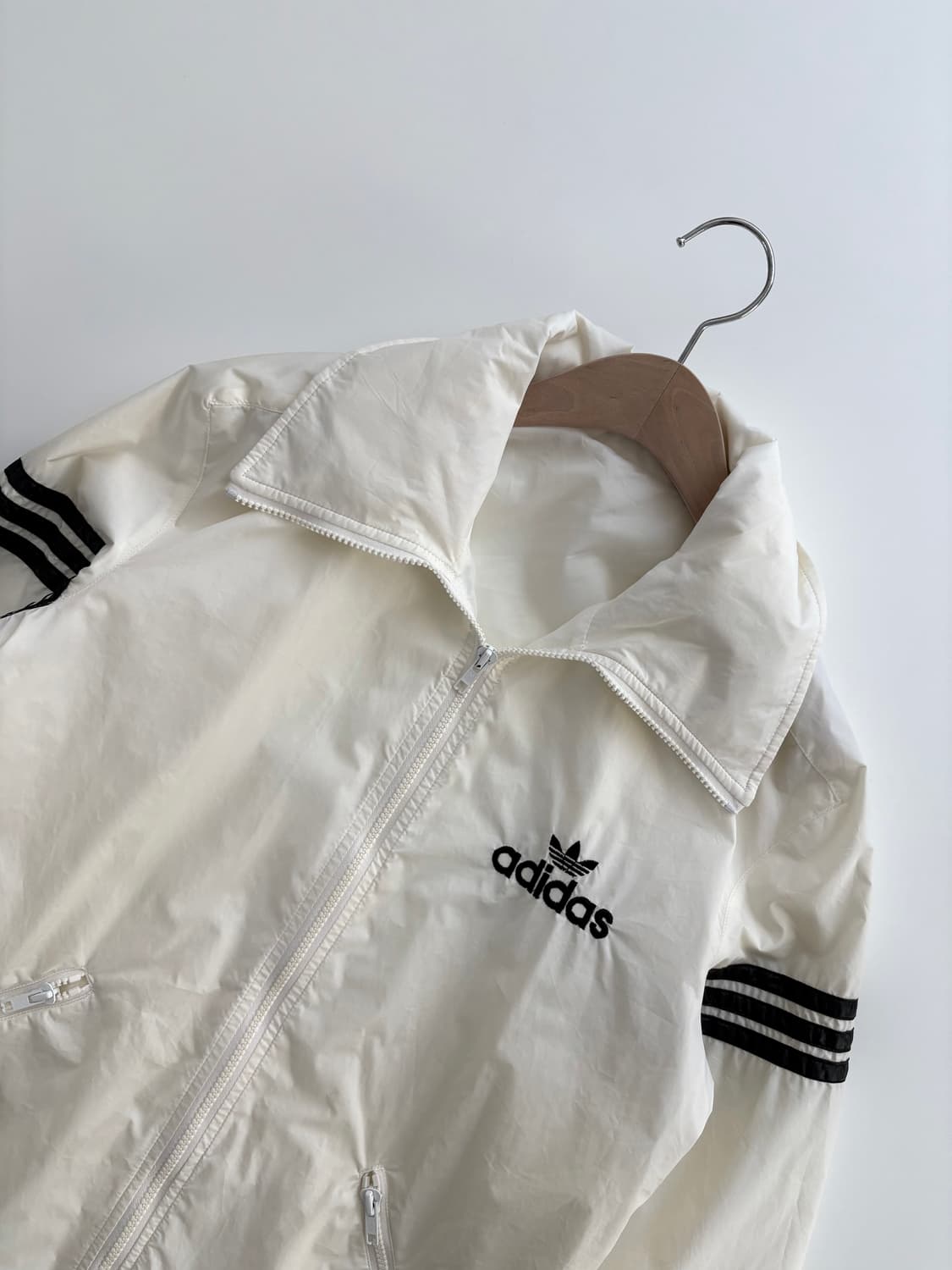 Adidas 80’s 아디다스 올드스쿨 스펠아웃 바람막이 자켓 상품이미지5