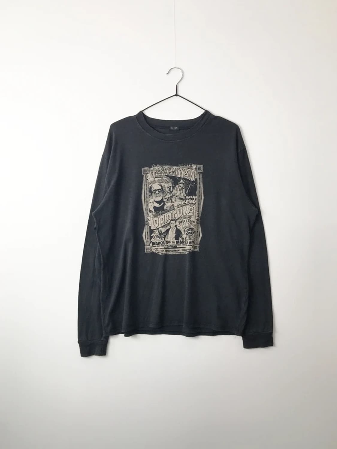 J. Galt Dracula Graphic Long Sleeve 상품이미지3
