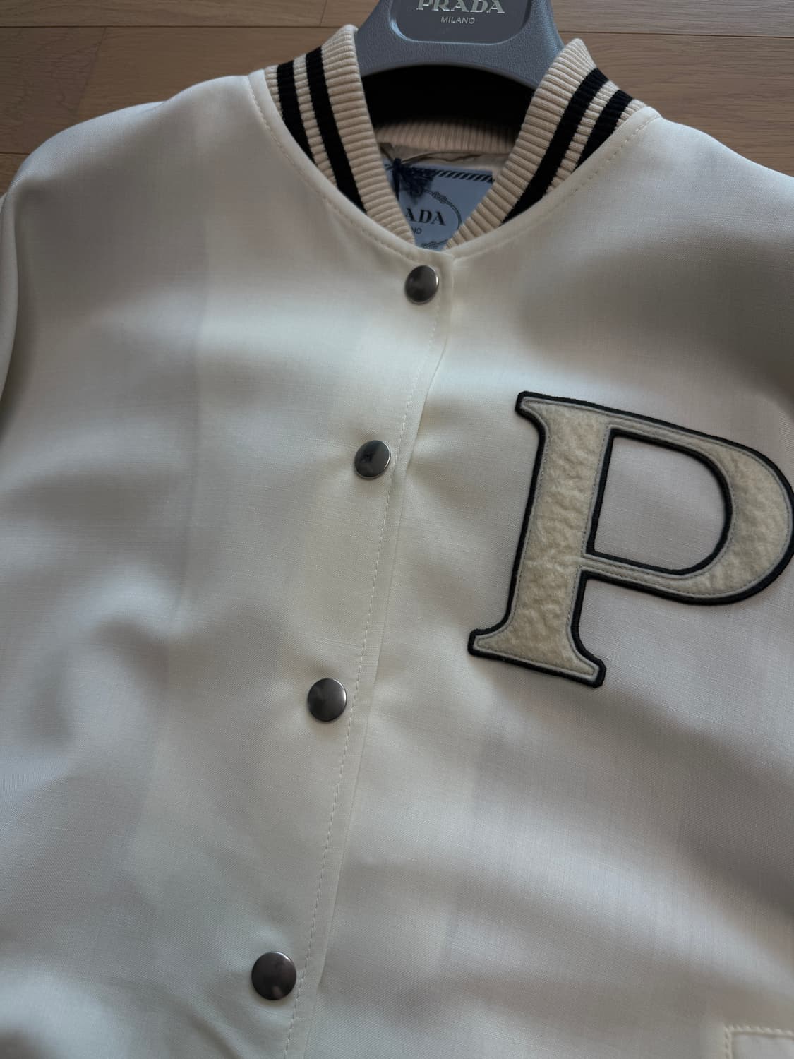 [40] 프라다 봄버 바시티 자켓 상품이미지3