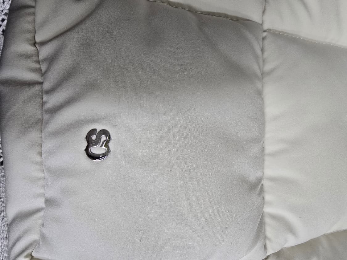 스탠드오일 버블누빔 패딩 가방 (크림색상) 상품이미지3