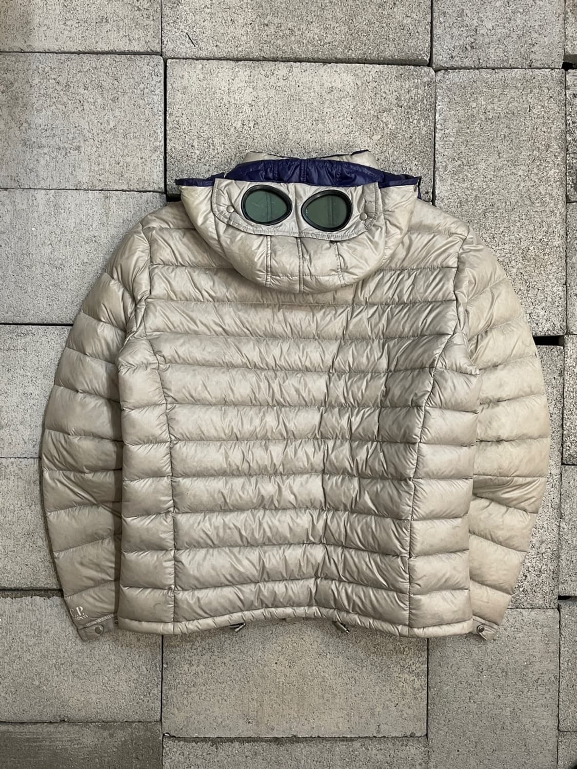 씨피 컴퍼니 고글 경량 패딩 상품이미지1