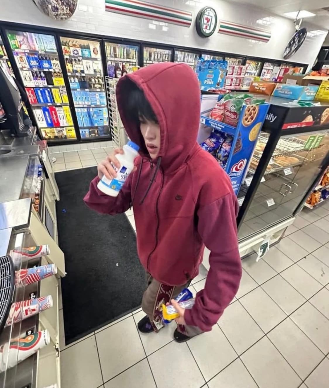 급처🔥🔥 나이키 버건디 테크팩 상품이미지1