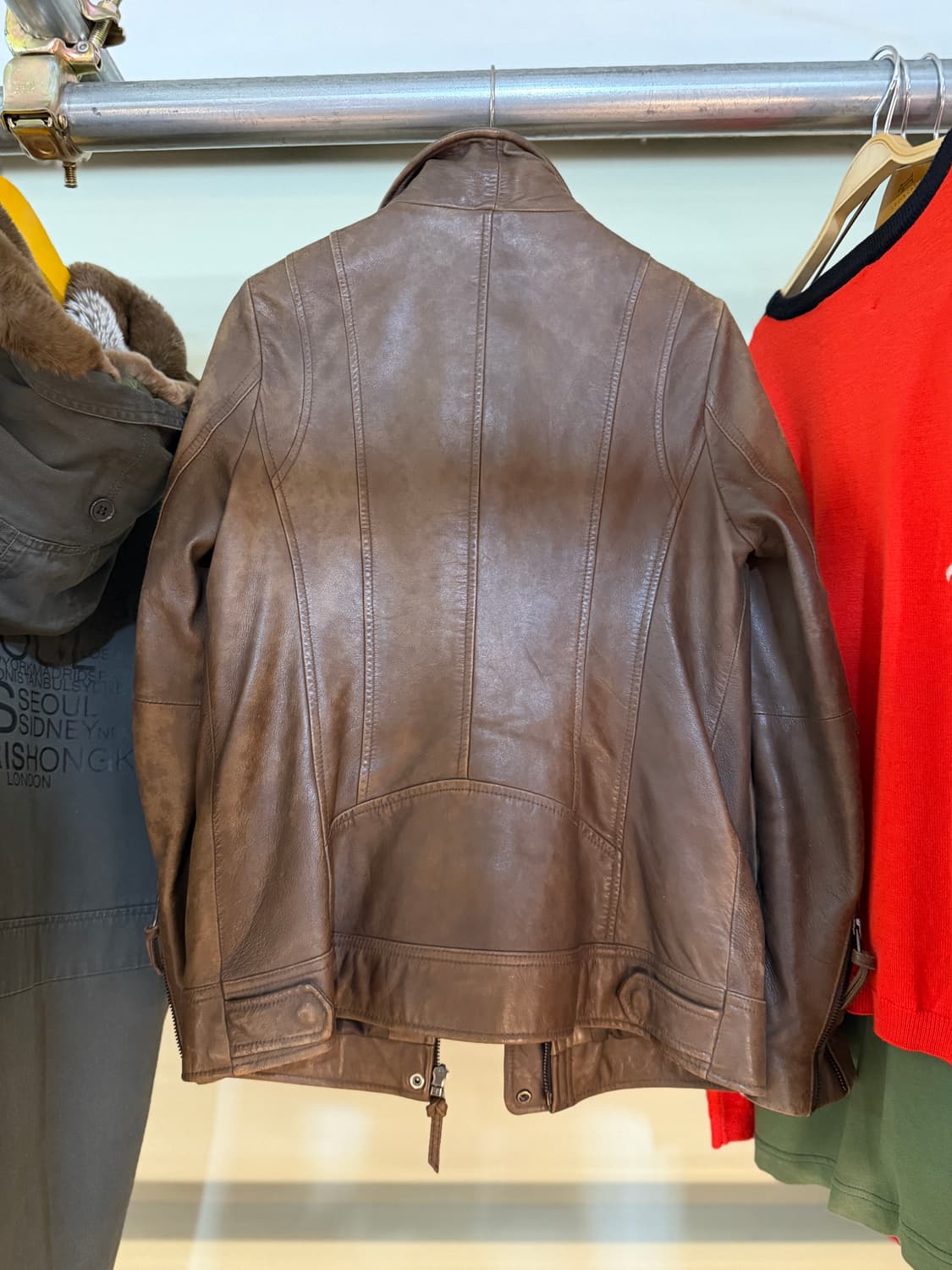 비욘드클로젯 여성 양가죽 자켓 브라운 상품이미지2