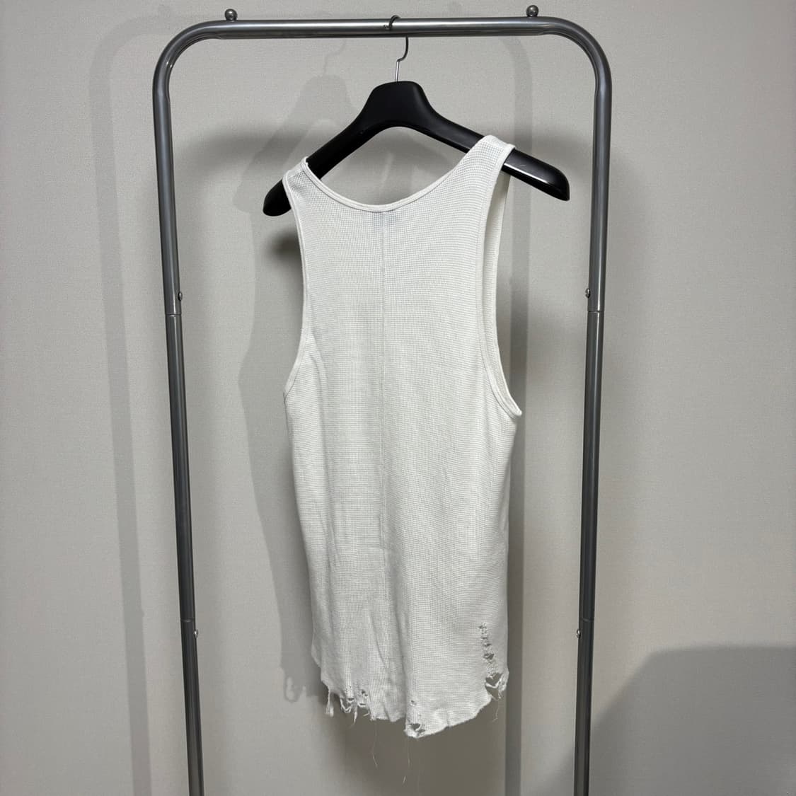 os) ancellm 안셀름 대미지 와플 슬리브리스 나시 상품이미지4