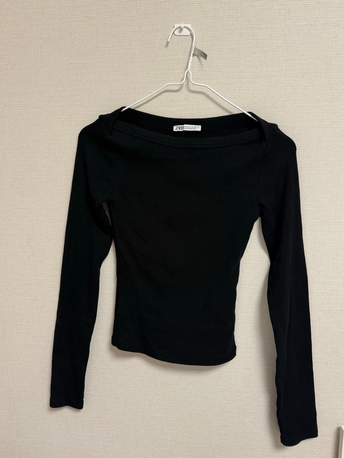 자라 보트넥 티셔츠 블랙 상품이미지1