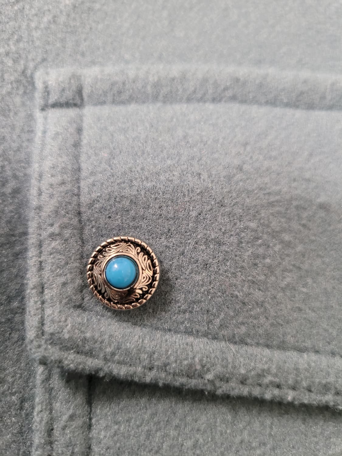 🏷️ 웨스턴 무드와 여유로운 실루엣 – H&M 콘초 디테일 오버셔츠  상품이미지9