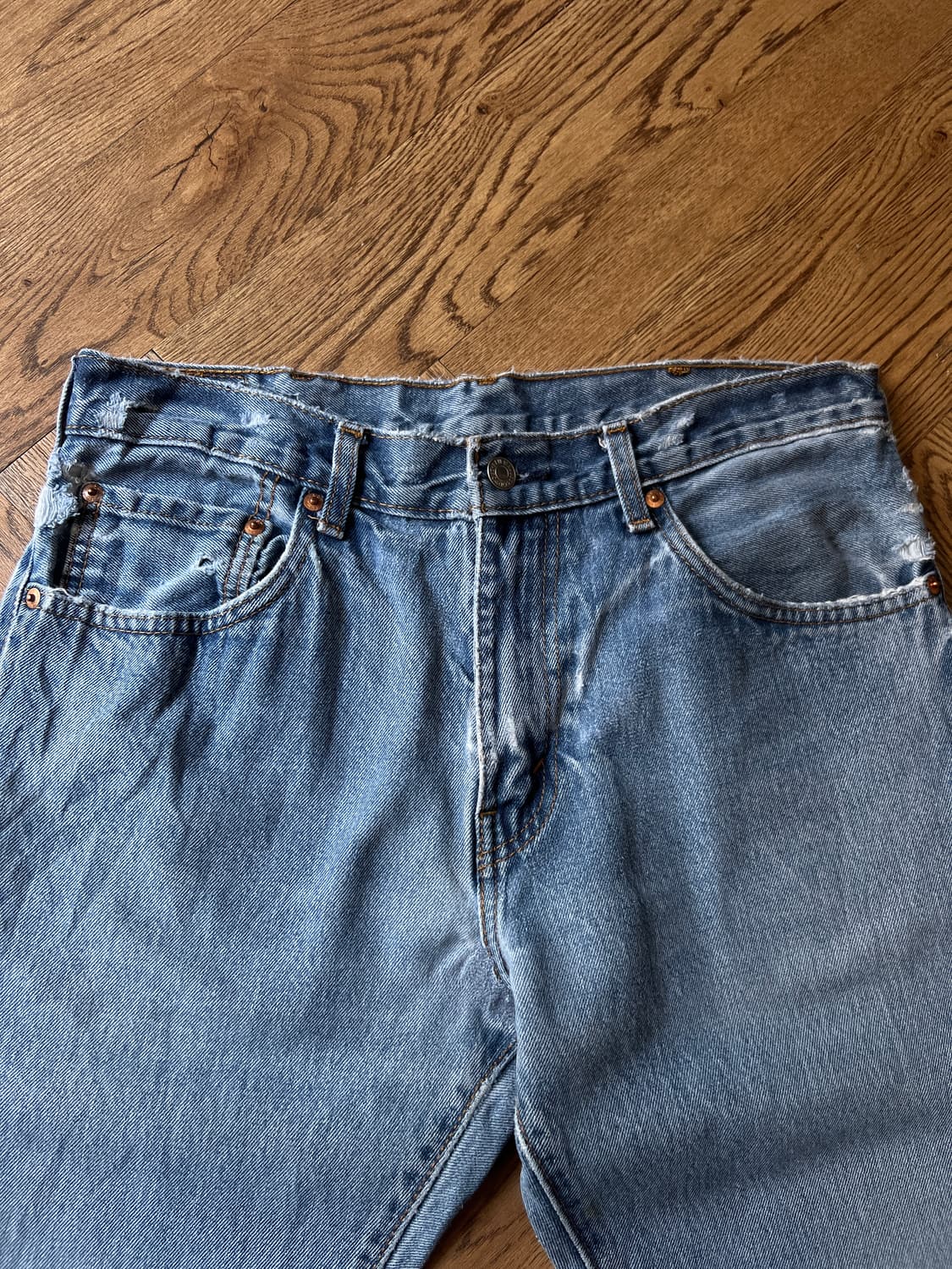 [32]리바이스 517 빈티지 데미지드 플레어핏 데님 팬츠 상품이미지3