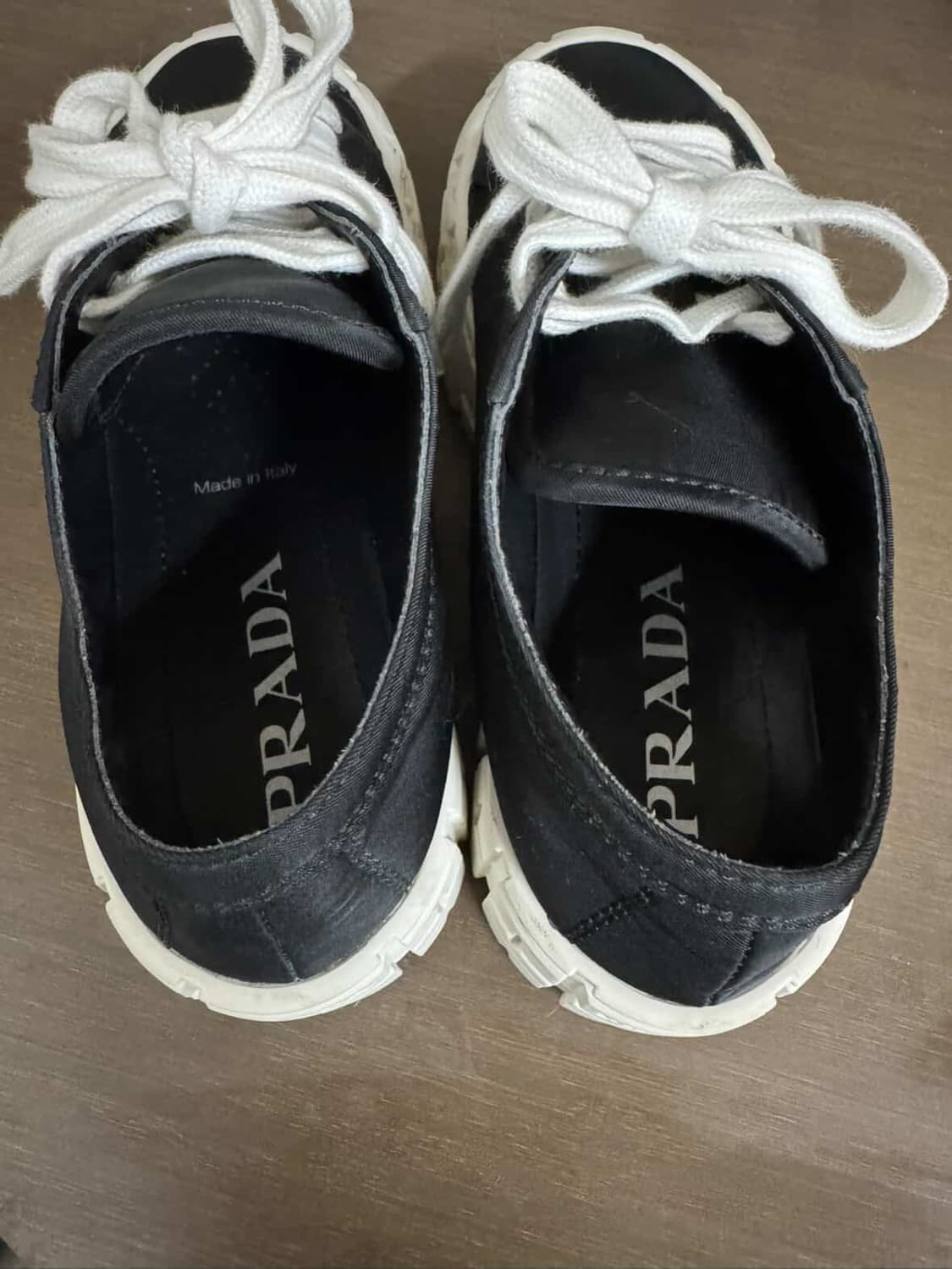 프라다 블랙 개버틴 상품이미지2