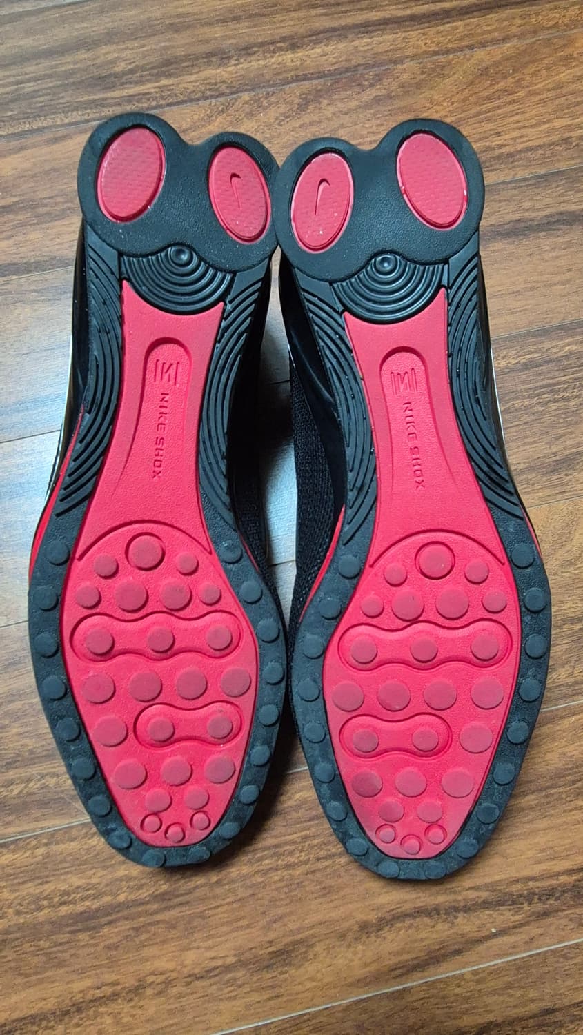 나이키 샥스 z 블랙 유니버시티 레드  상품이미지3