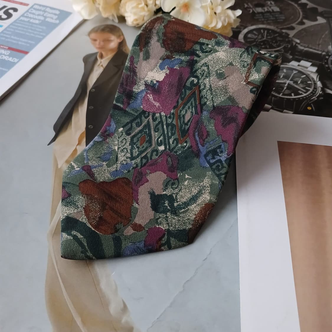 꾸레쥬 실크 다크그린 아트 패턴 넥타이 9.5cm A+등급 A19383
 상품이미지4