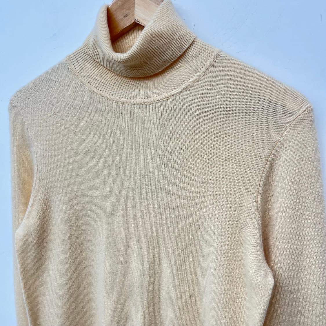 터틀넥 니트 캐시미어100% 여L 상품이미지3