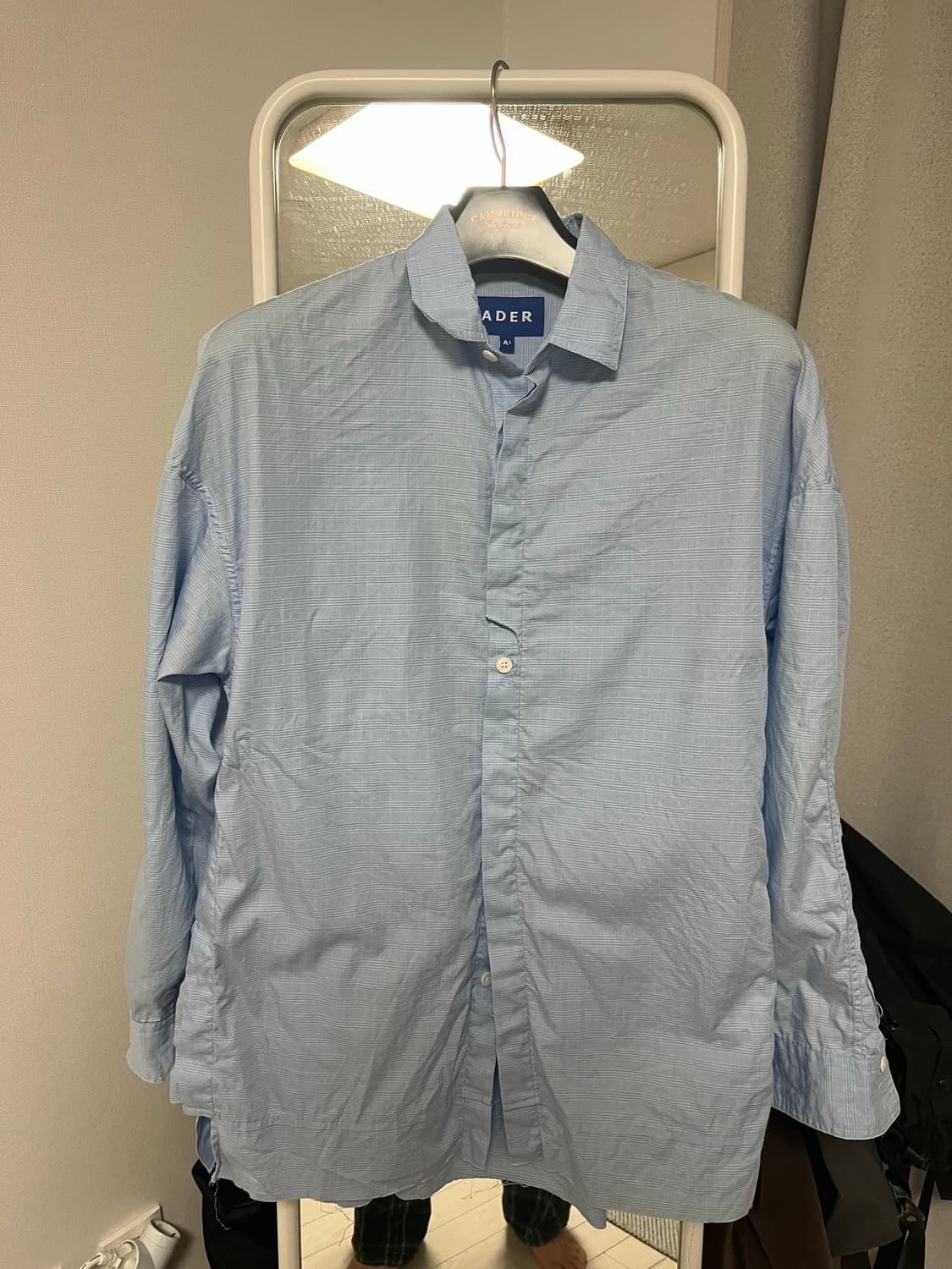 아더에러 블루 체크 셔츠 상품이미지1