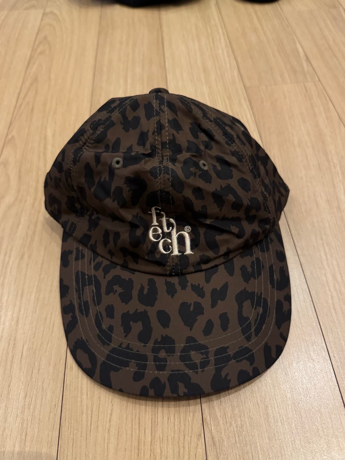 Fetch 레오파드 나일론 캡 상품이미지1