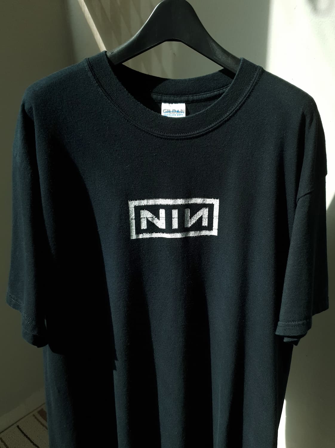 GILDAN 'NIN [WITH TEETH]' print tee 상품이미지3