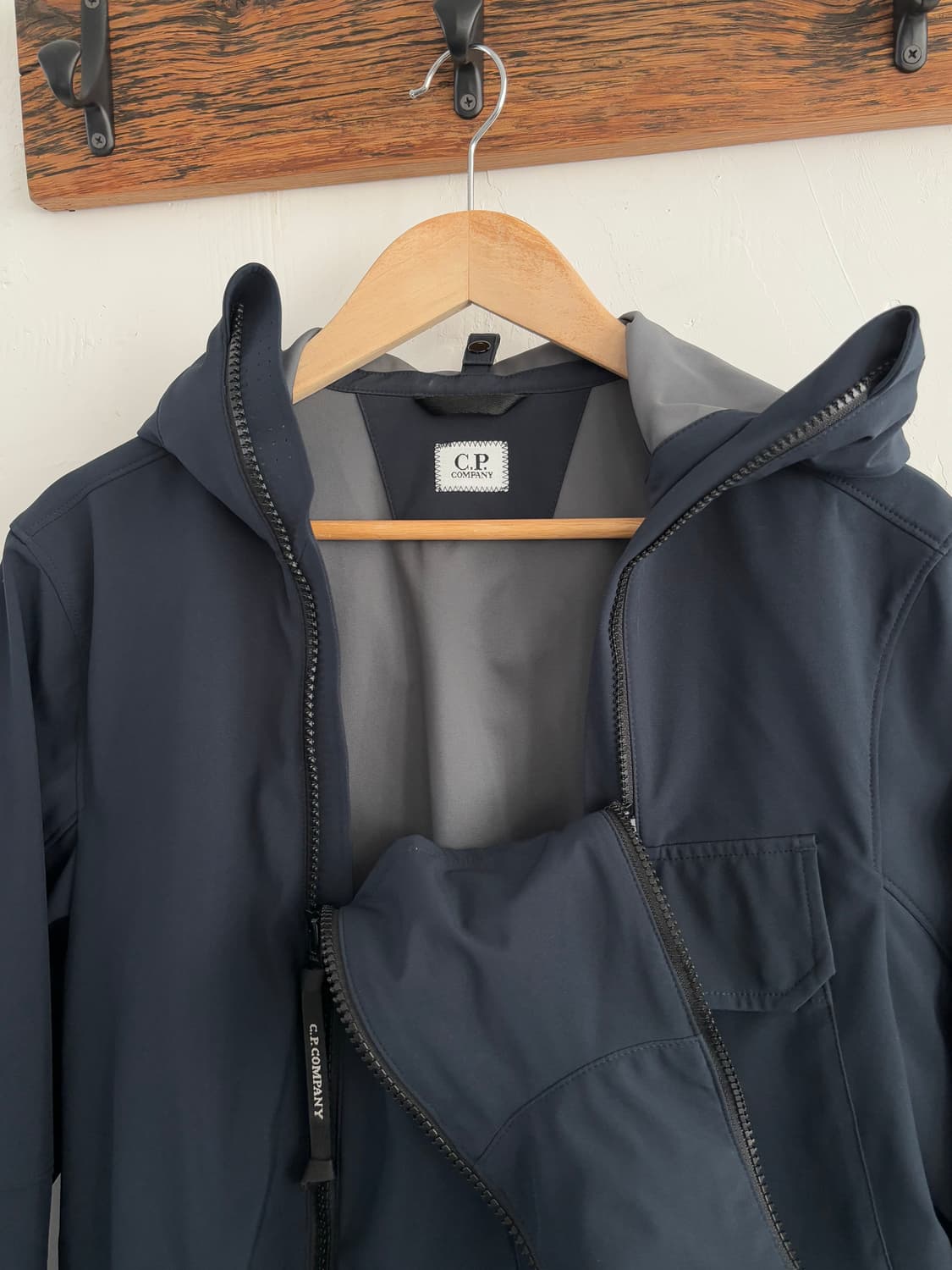 CP 컴퍼니 네이비 소프트쉘 고글 후드 자켓 상품이미지9