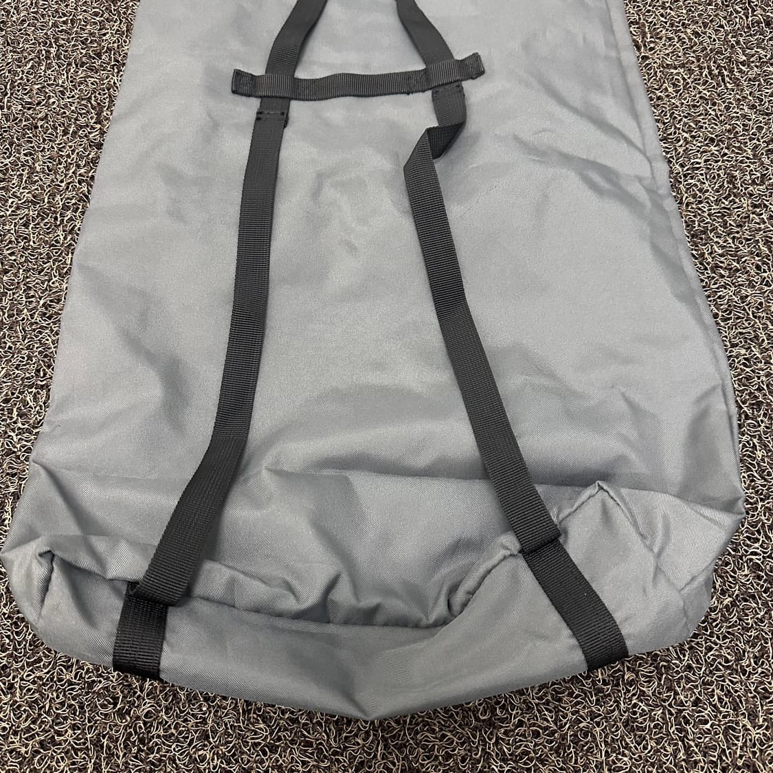 [새상품] On Running 온러닝 경량 백팩 그레이 상품이미지7