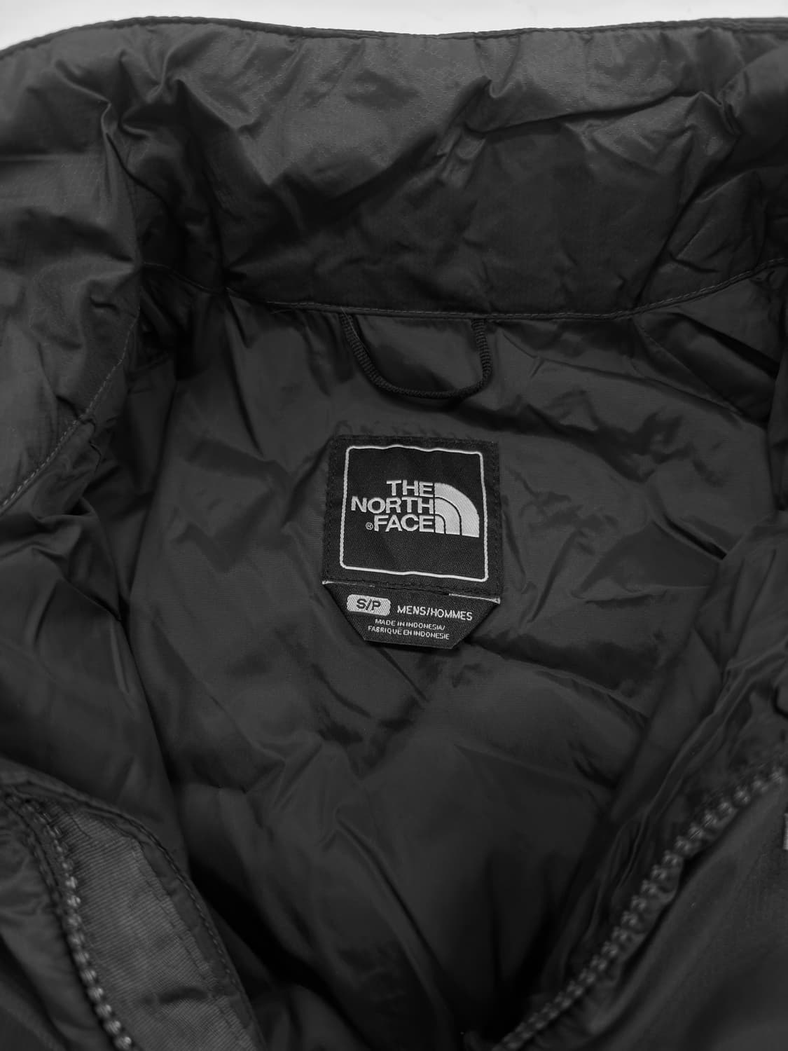 노스페이스 경량패딩 다크그레이 상품이미지4