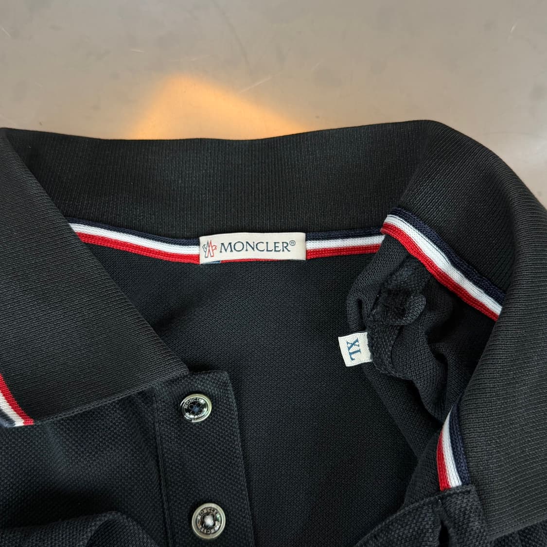 [리오브] 몽클레어 와펜 패치 카라티셔츠 상품이미지4