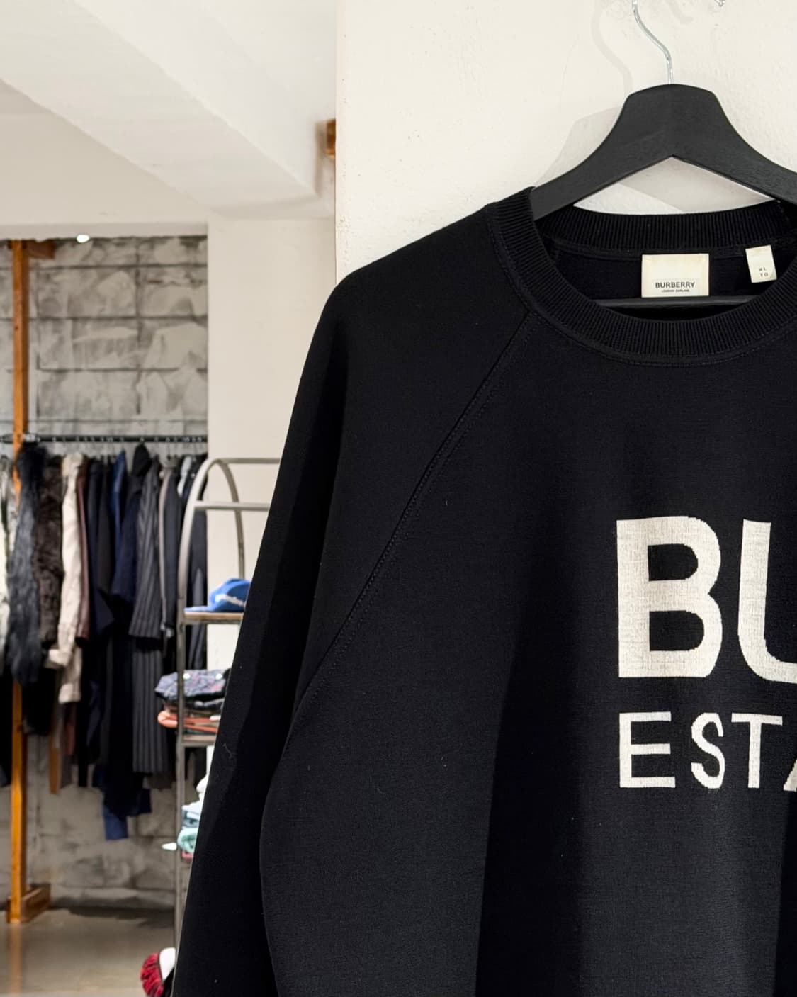 버버리 블랙 호스페리 로고 니트 스웨터 상품이미지2