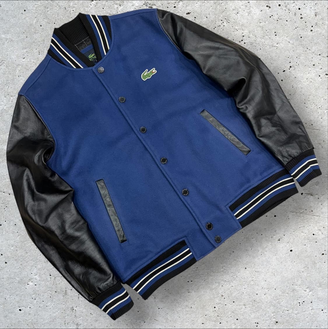 [100] 라코스테 양가죽 바시티 스타디움 자켓 블루/블랙 C219 상품이미지1