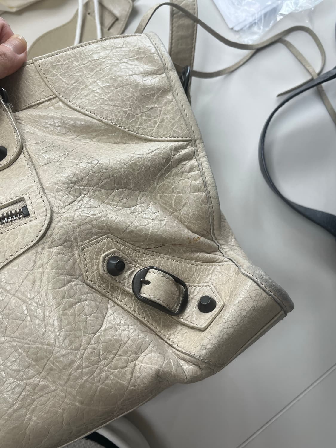 발렌시아가 모터백 베이지 라지 상품이미지6