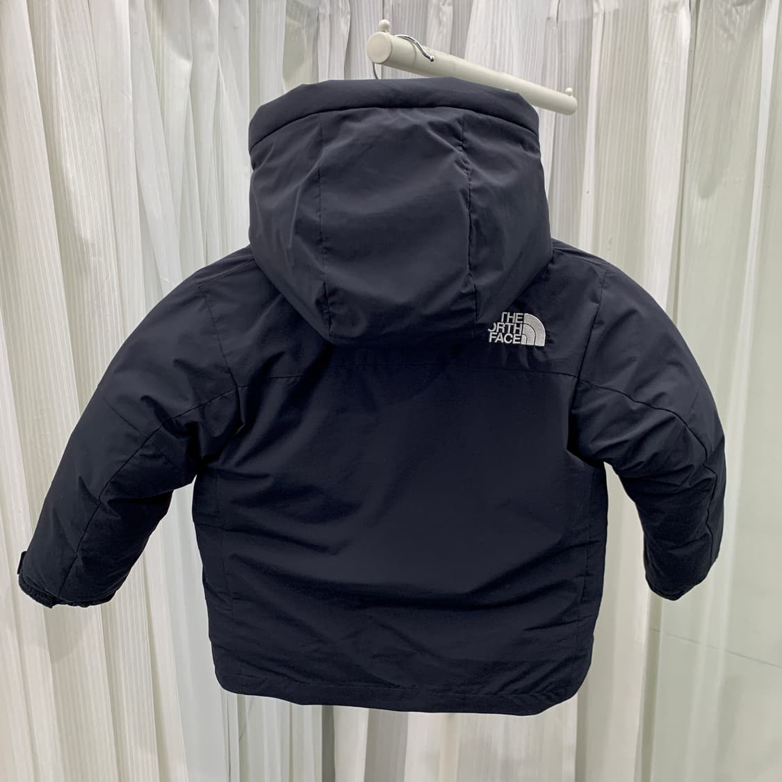 노스페이스 키즈 덕다운 후드 탈부착 패딩 1752 상품이미지3
