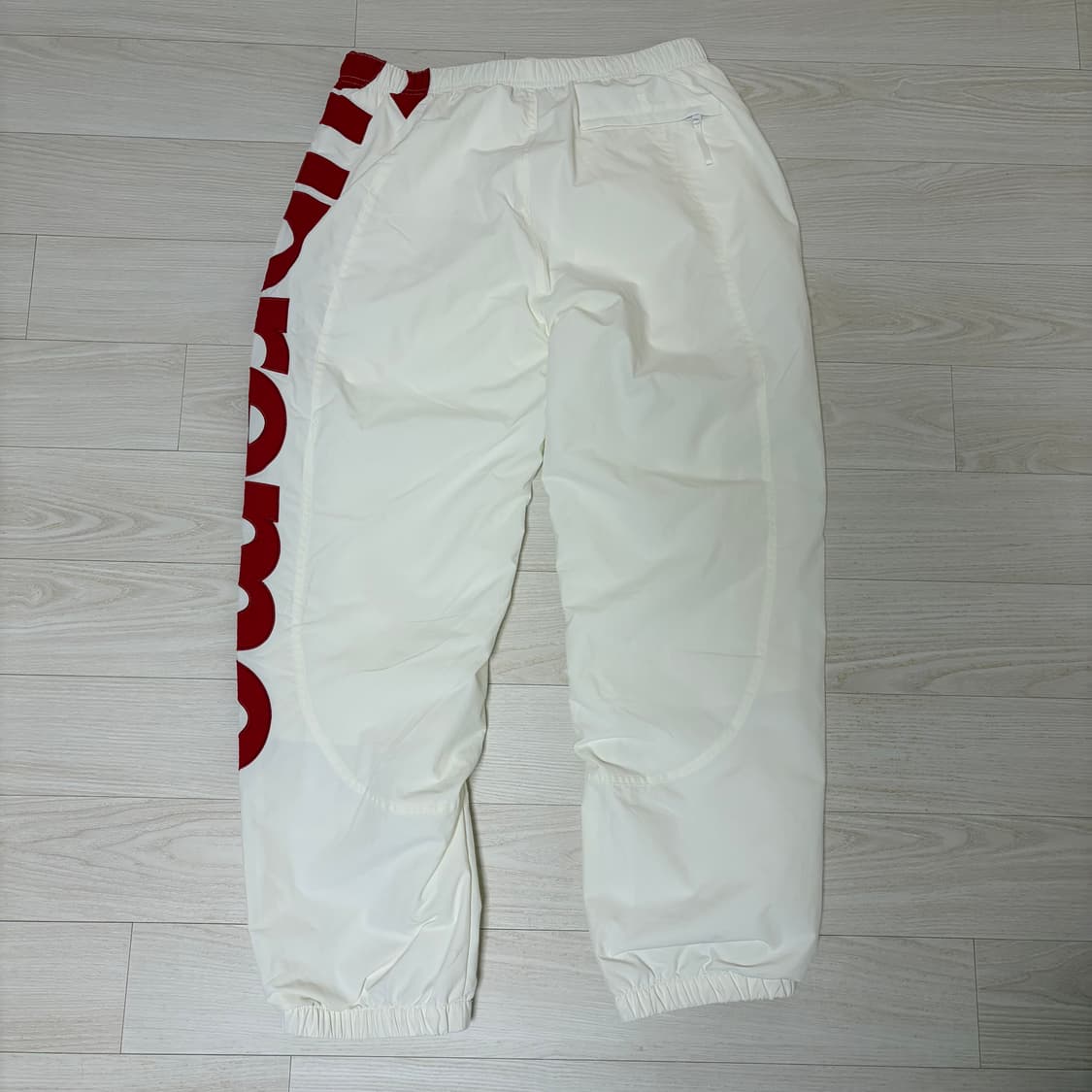 슈프림 스펠아웃 트랙팬츠 화이트 m사이즈 상품이미지2