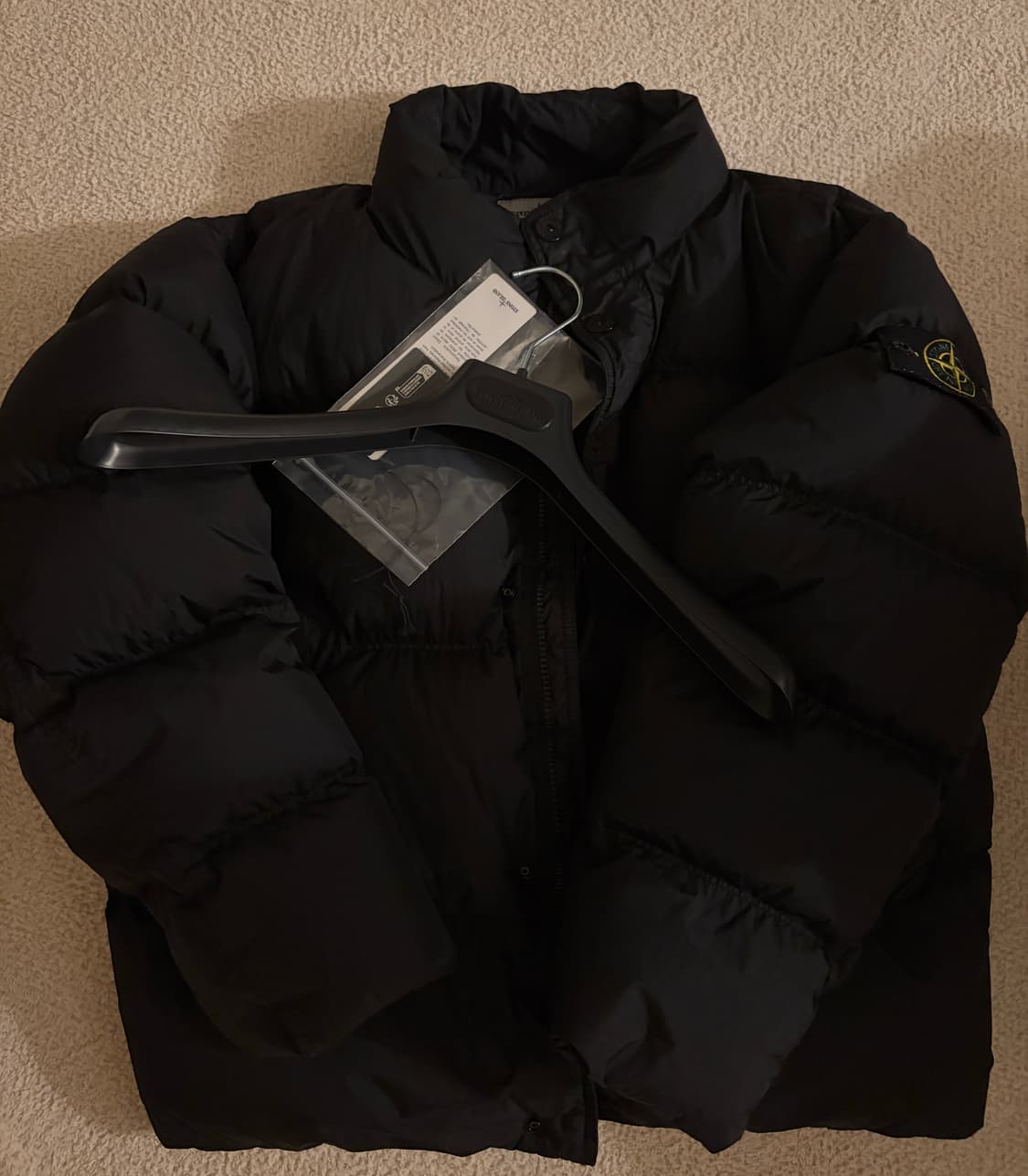 스톤아일랜드 25fw 크링클랩스 패딩 M 상품이미지1