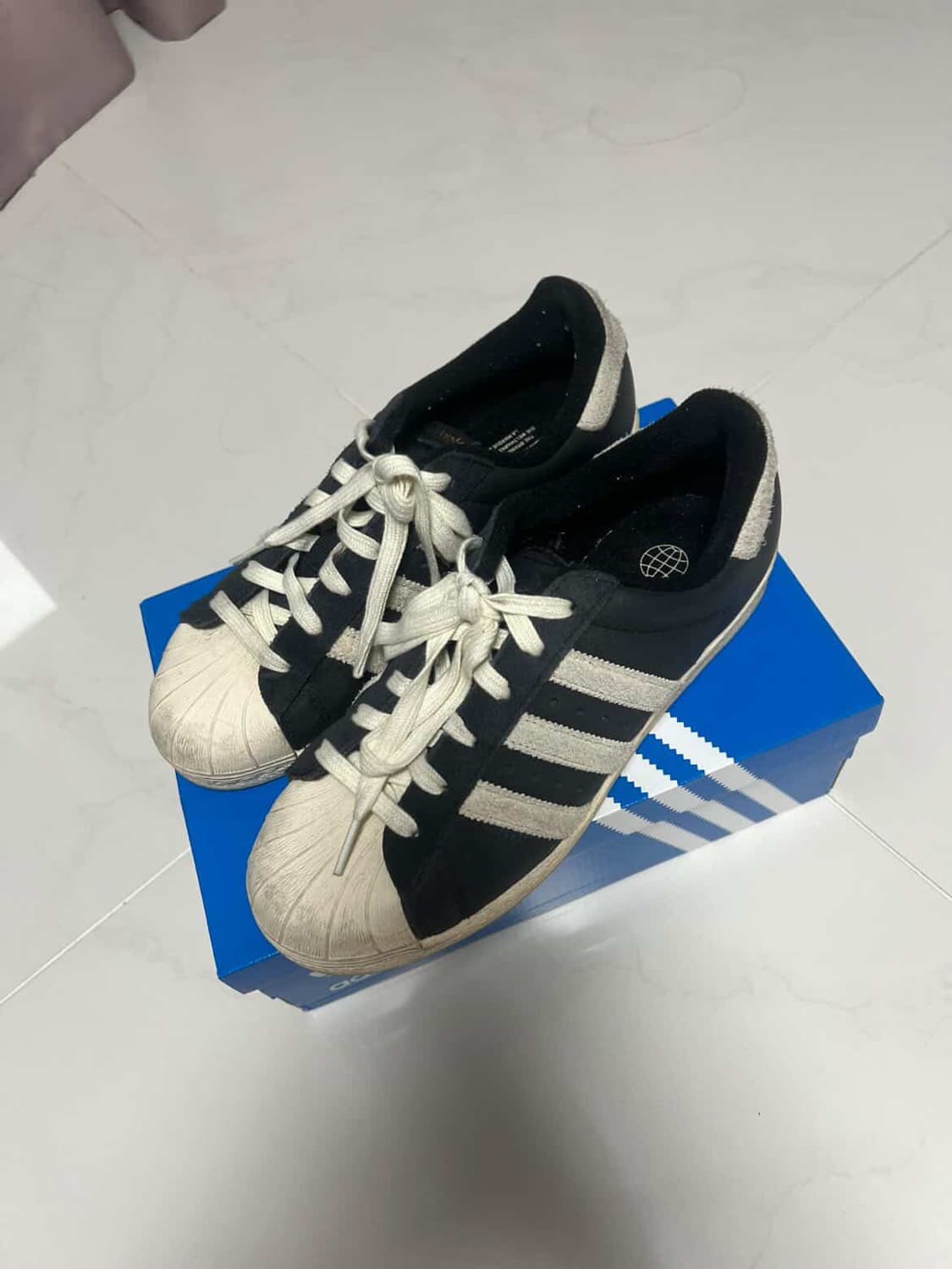 아디다스 슈퍼스타 82 블랙 화이트 상품이미지2