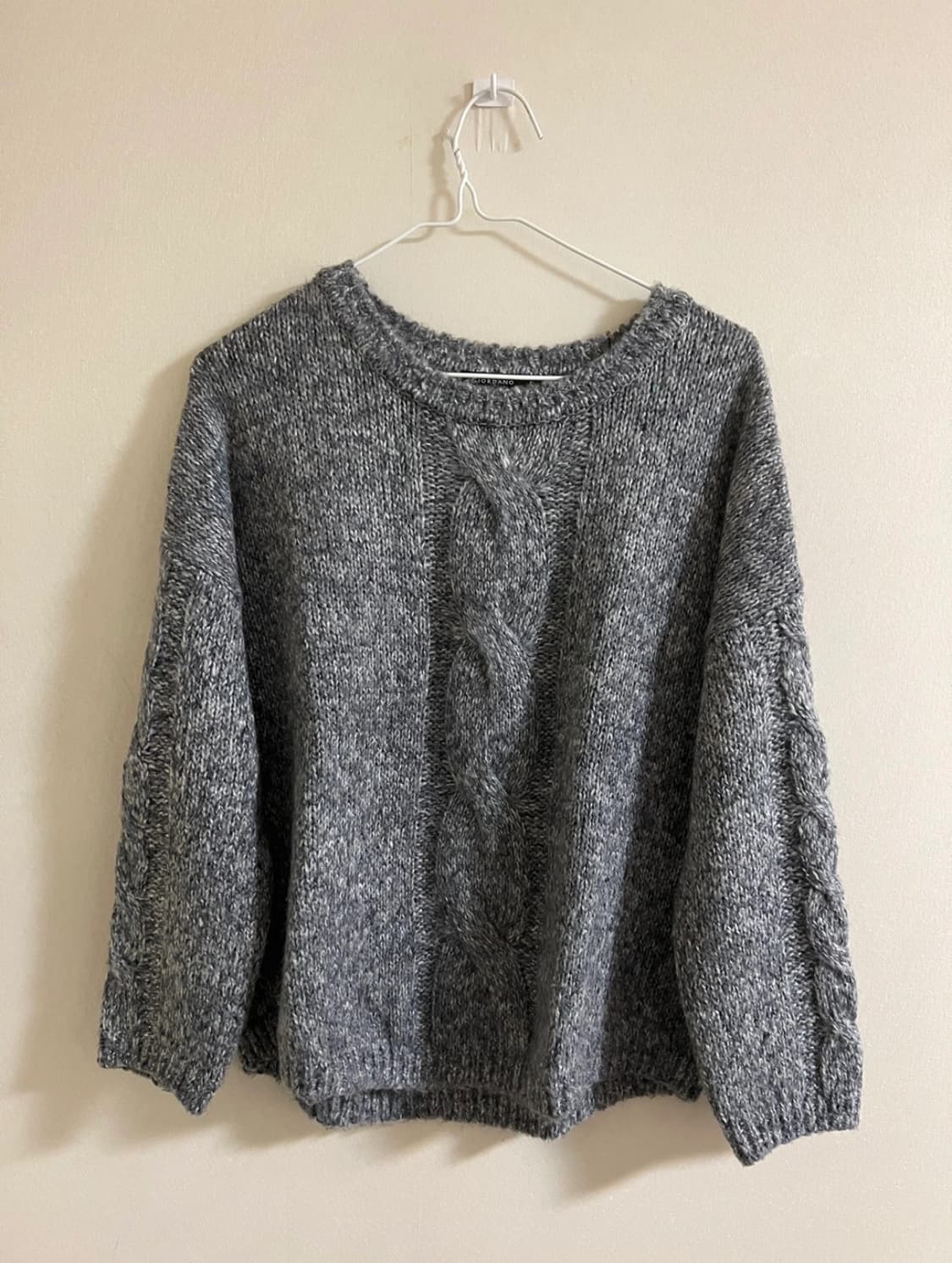 지오다노 꽈배기 니트 스웨터 상품이미지1