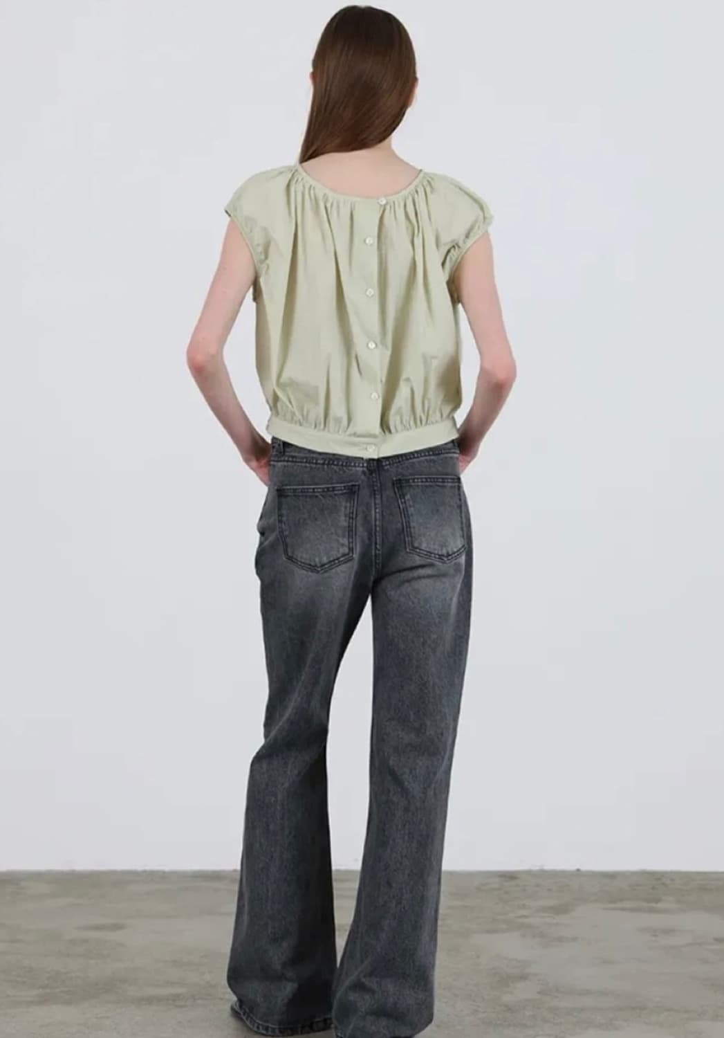 르바 슬리브리스 블라우스 상품이미지3