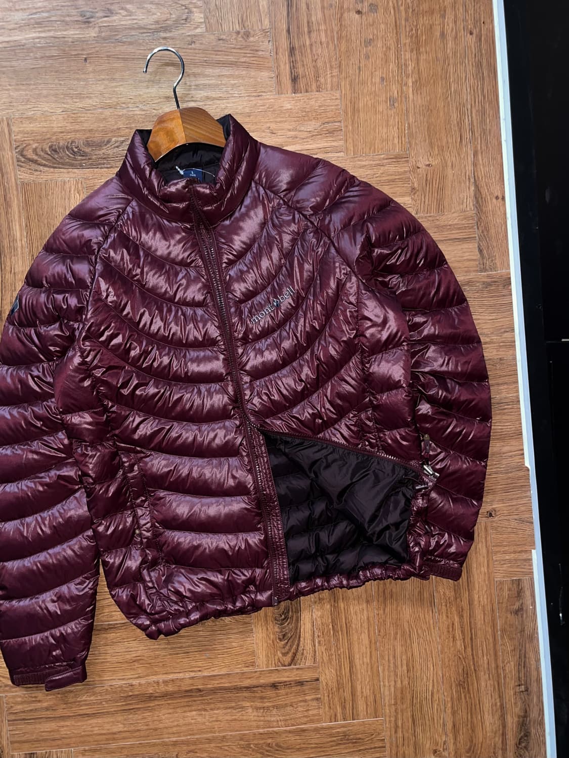 Montbell 경량패딩 상품이미지1