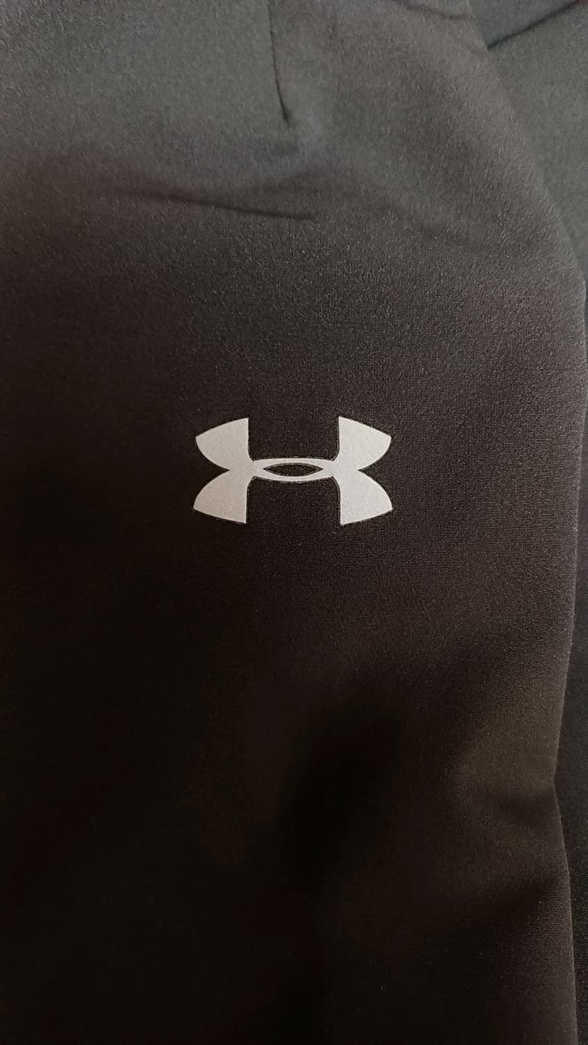 언더아머 얇은집업 S 여성55 가슴45 기장62 상품이미지4