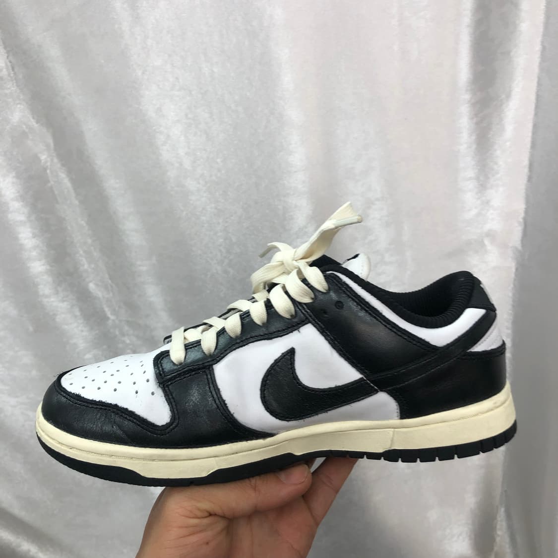 나이키 덩크로우 빈티지 블랙 앤 화이트 스니커즈 240사이즈  상품이미지2