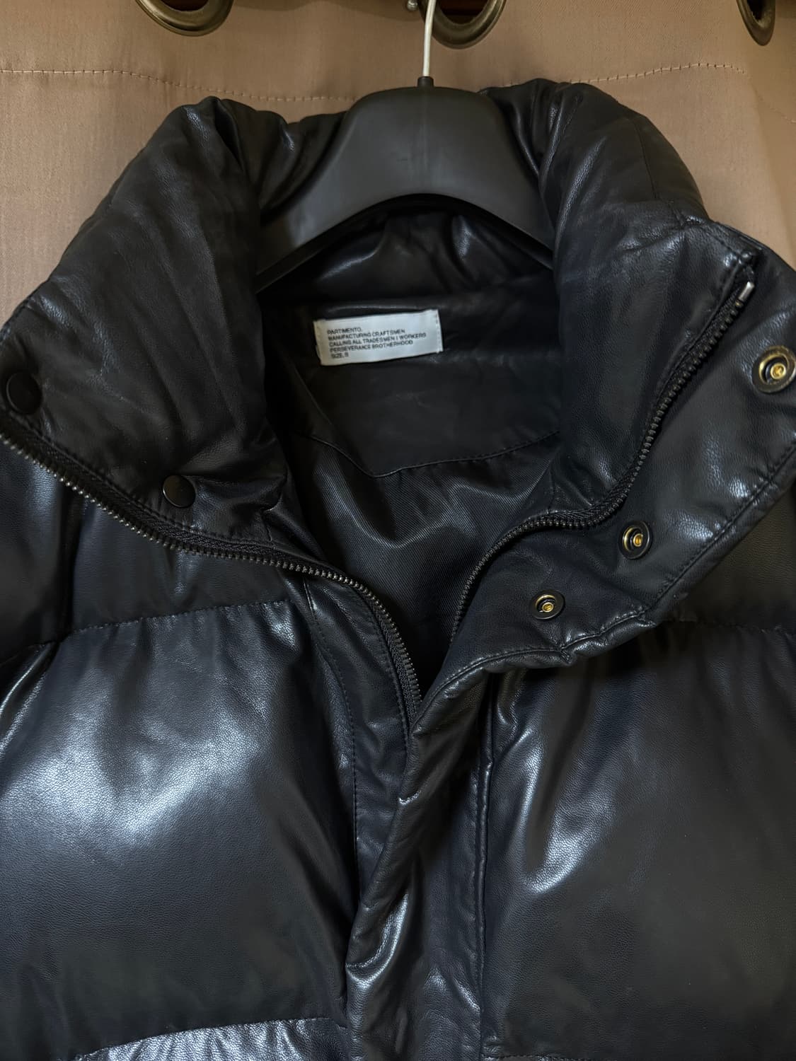 파르티멘토 비건레더 3M 신슐레이트 푸퍼 숏패딩  상품이미지3