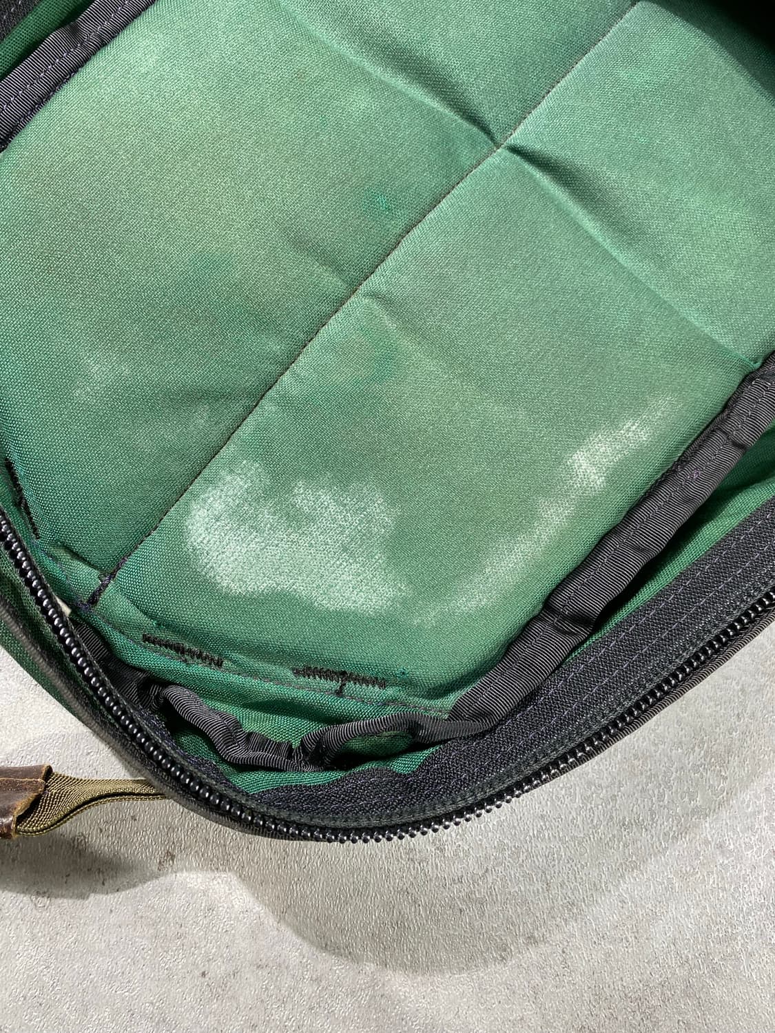 [37*50] 90s Gregory 그레고리 스웨이드 바텀 백팩 상품이미지9