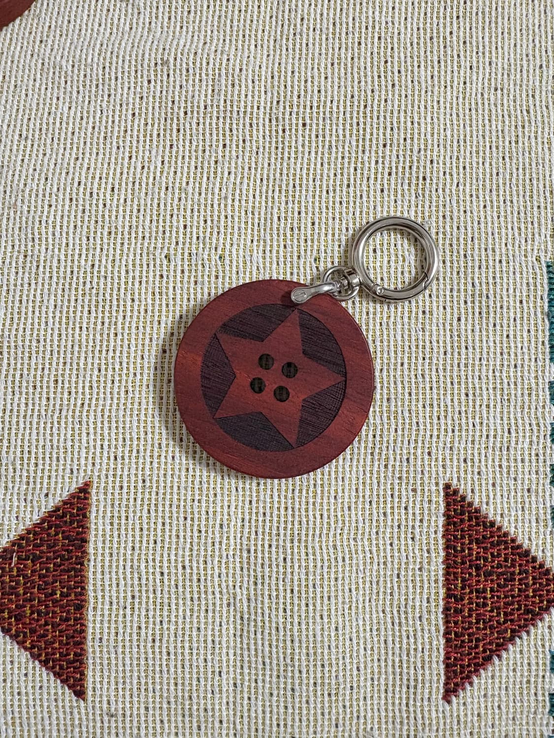 BIG STAR BUTTON KEYRING 상품이미지1