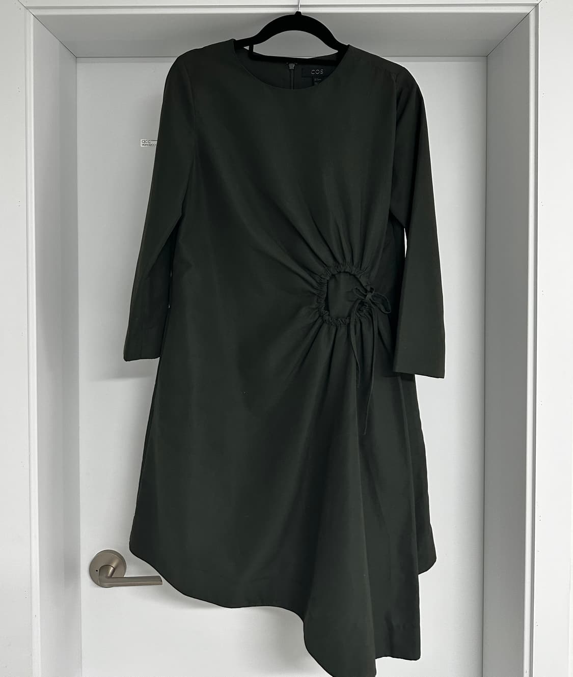 COS 카키 컬러 원피스 상품이미지2